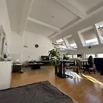 Loftcharakter Mit Schoener Aussicht Ueber Stuttgart